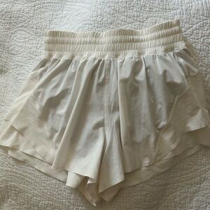 Lululemon Shake it out shorts